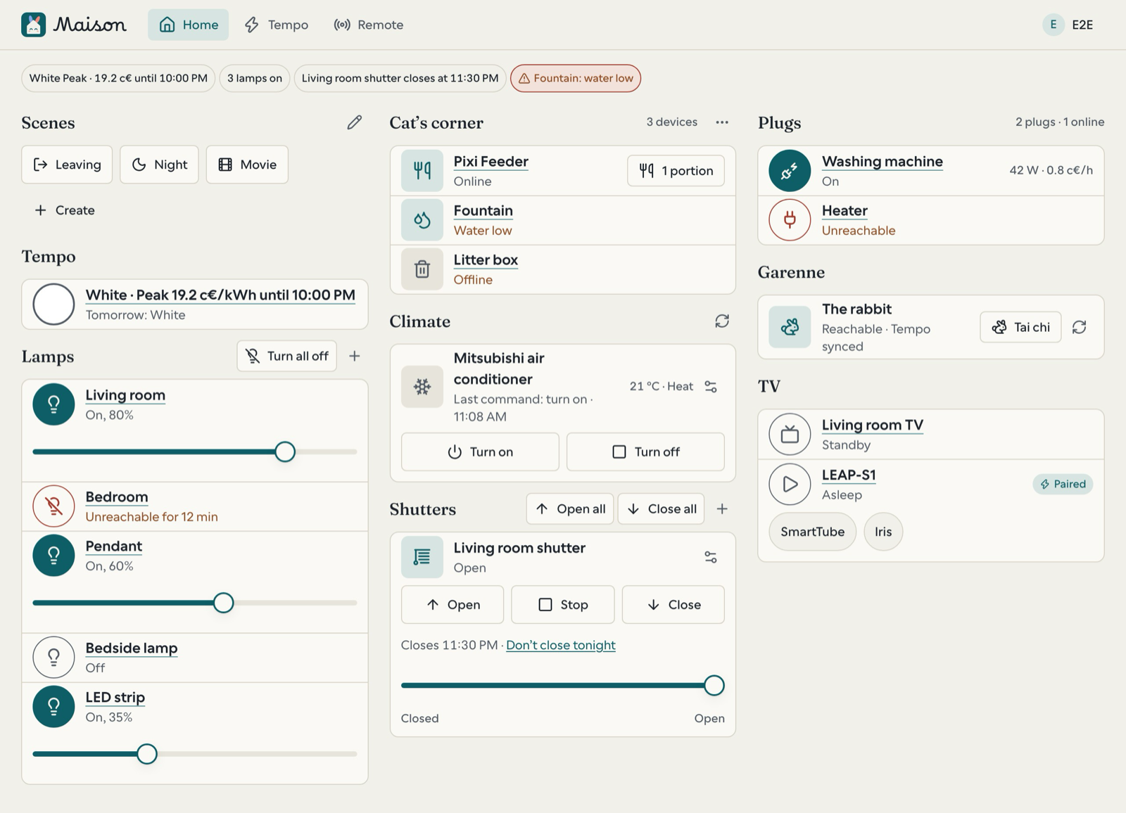 Maison's dashboard on desktop, shown with a fictional house: a row of status chips, then scenes, Tempo (a white day, peak price until 10 PM), lamps and their sliders, the cat's feeder, fountain and litter box, the Mitsubishi air conditioner, the living room shutter, plugs with live wattage, the rabbit and the TV.